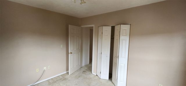 386 Pittsburgh Circle, Ellwood City, PA 16117
