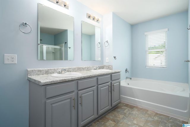 267 SARAH WAY, Kimberly, AL 35091