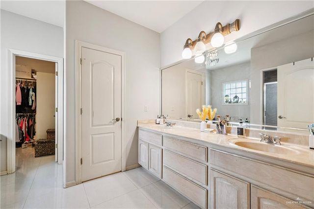 2005 E 28th Street, Mission, TX 78574