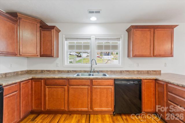 65 New Jersey Avenue, Asheville, NC 28806