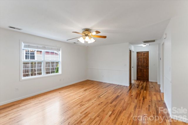 65 New Jersey Avenue, Asheville, NC 28806