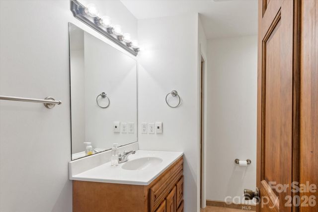 65 New Jersey Avenue, Asheville, NC 28806