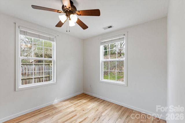 65 New Jersey Avenue, Asheville, NC 28806