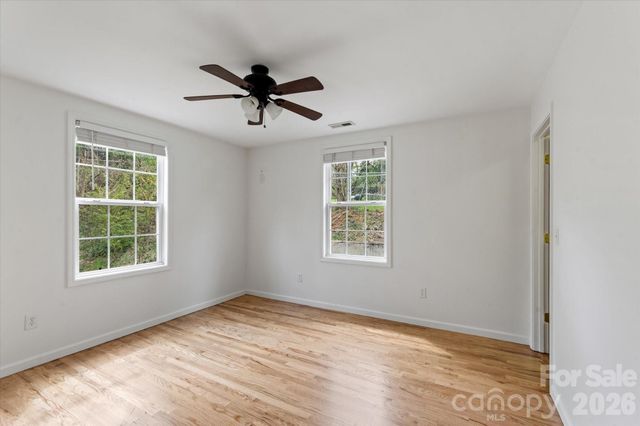 65 New Jersey Avenue, Asheville, NC 28806