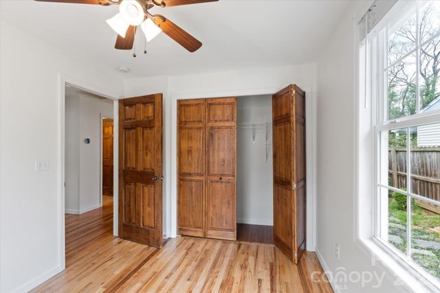 65 New Jersey Avenue, Asheville, NC 28806