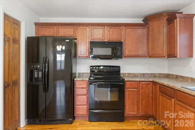 65 New Jersey Avenue, Asheville, NC 28806