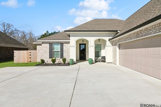 20835 N High Plains Dr, Zachary, LA 70791