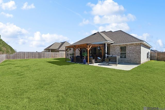 20835 N High Plains Dr, Zachary, LA 70791
