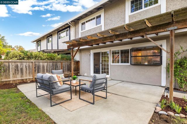 2115 Wilmington Dr, Walnut Creek, CA 94596