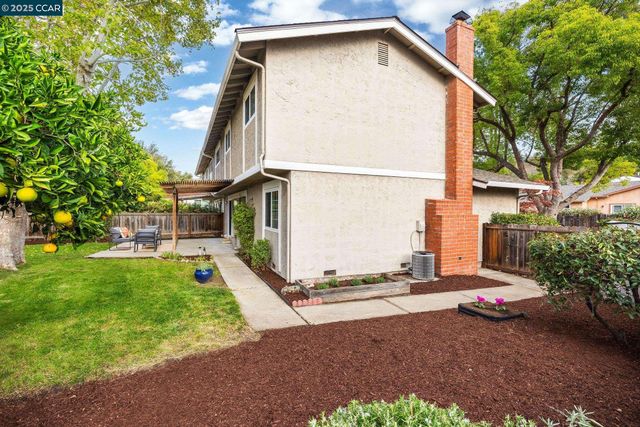 2115 Wilmington Dr, Walnut Creek, CA 94596