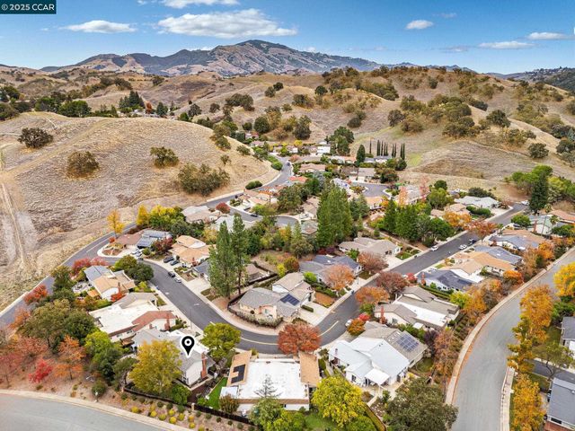 2115 Wilmington Dr, Walnut Creek, CA 94596