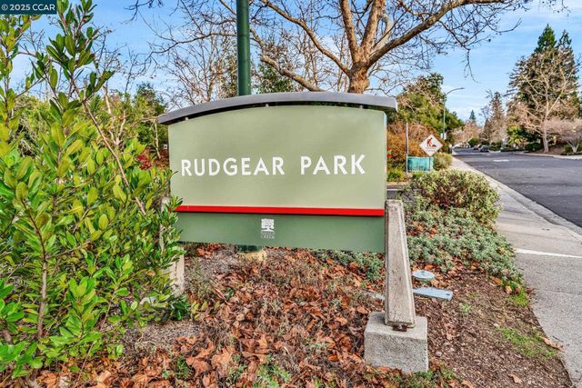 2115 Wilmington Dr, Walnut Creek, CA 94596