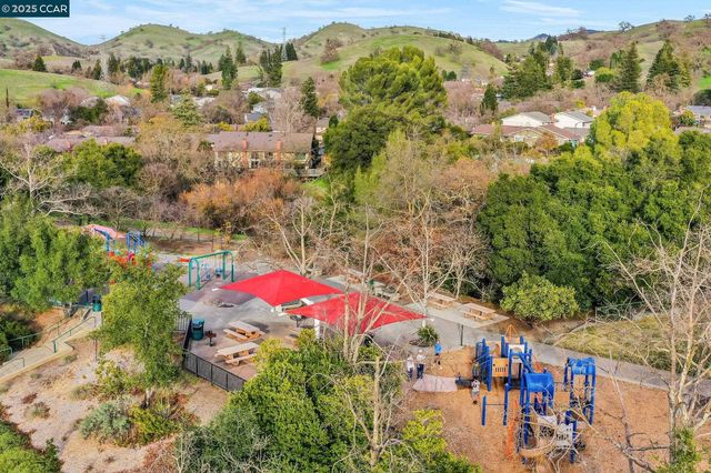 2115 Wilmington Dr, Walnut Creek, CA 94596