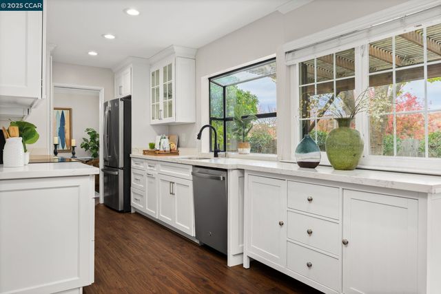 2115 Wilmington Dr, Walnut Creek, CA 94596