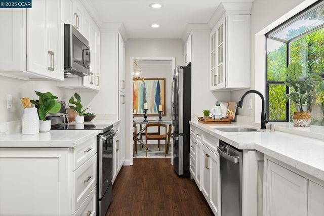 2115 Wilmington Dr, Walnut Creek, CA 94596