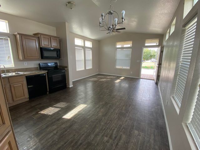 400 4th, Site 56 Street, Estancia, NM 87016