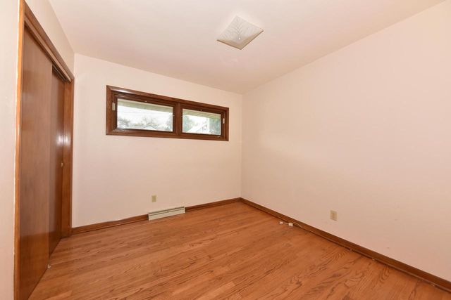 722 Summit AVENUE, Waukesha, WI 53188