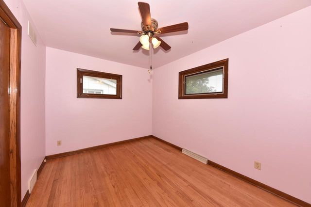 722 Summit AVENUE, Waukesha, WI 53188