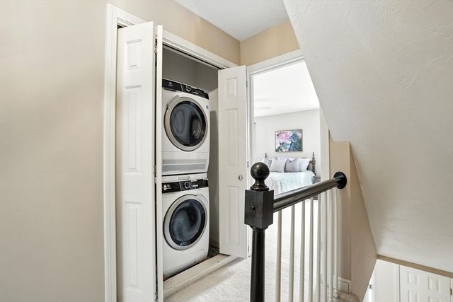 260 Franklin St 6, Braintree, MA 02184