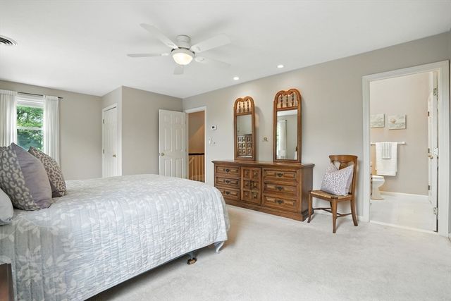 260 Franklin St 6, Braintree, MA 02184