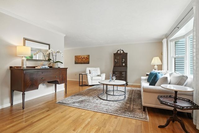 260 Franklin St 6, Braintree, MA 02184