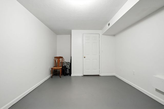 260 Franklin St 6, Braintree, MA 02184