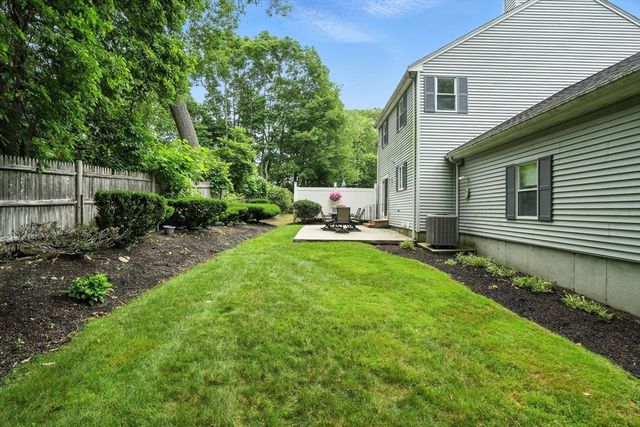260 Franklin St 6, Braintree, MA 02184