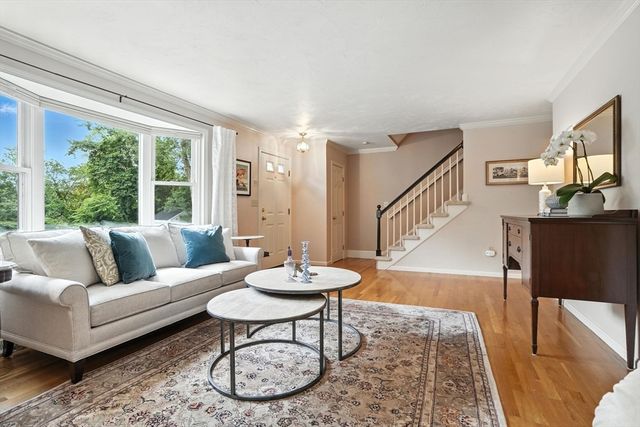 260 Franklin St 6, Braintree, MA 02184