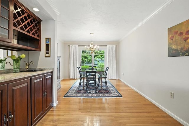 260 Franklin St 6, Braintree, MA 02184