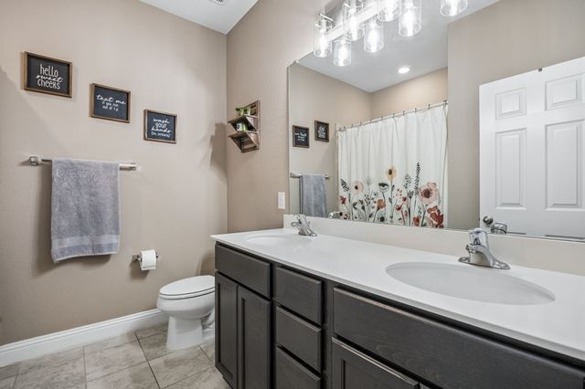 636 Fox View Drive, Fort Worth, TX 76131