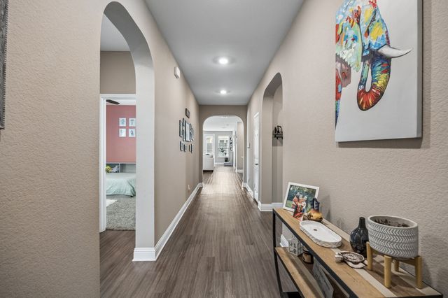 636 Fox View Drive, Fort Worth, TX 76131