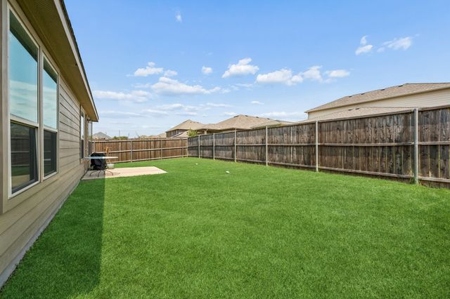 636 Fox View Drive, Fort Worth, TX 76131