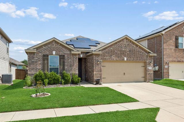 636 Fox View Drive, Fort Worth, TX 76131