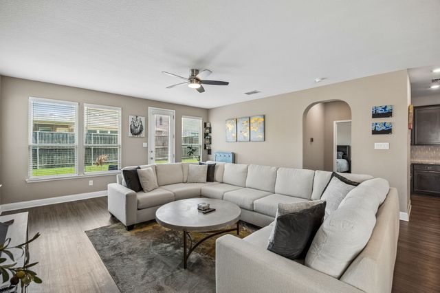 636 Fox View Drive, Fort Worth, TX 76131