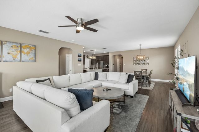 636 Fox View Drive, Fort Worth, TX 76131