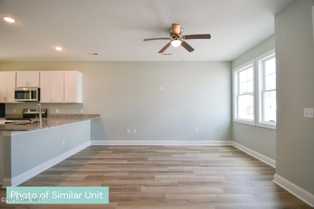 214 Sandy Cove Lane, Sneads Ferry, NC 28460