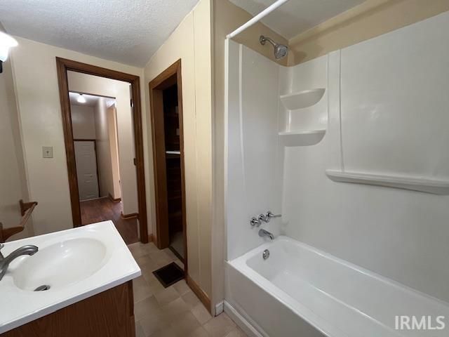 1712 Gruber Avenue, Fort Wayne, IN 46809