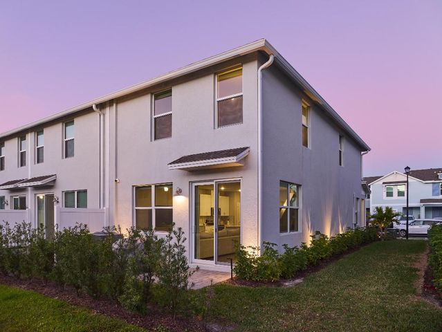 5735 SE Edgewater Circle, Stuart, FL 34997