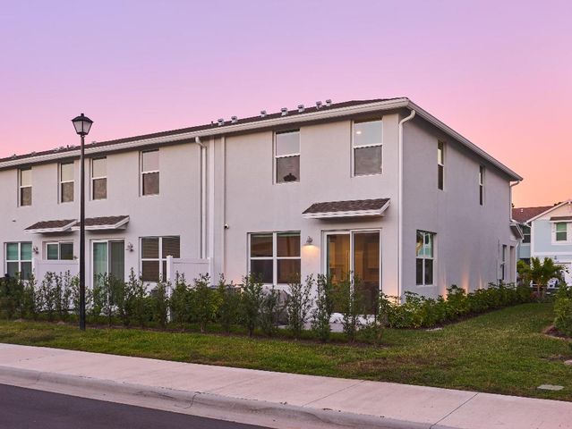 5735 SE Edgewater Circle, Stuart, FL 34997