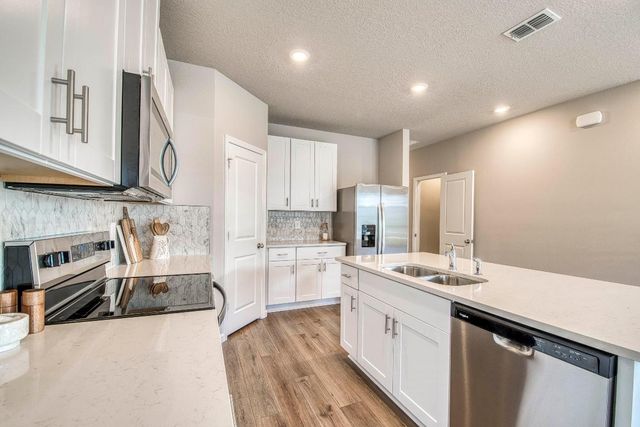 5735 SE Edgewater Circle, Stuart, FL 34997