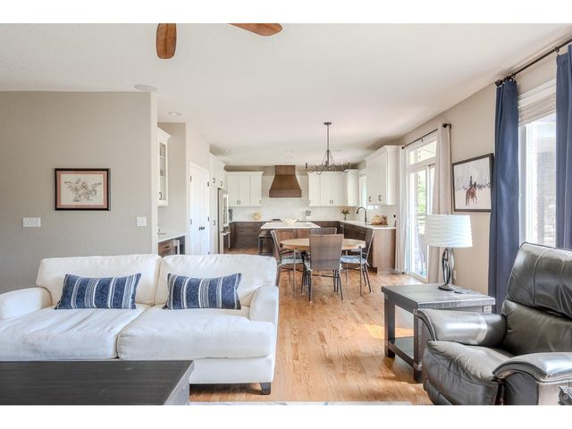 6090 S Mobile St, Centennial, CO 80016