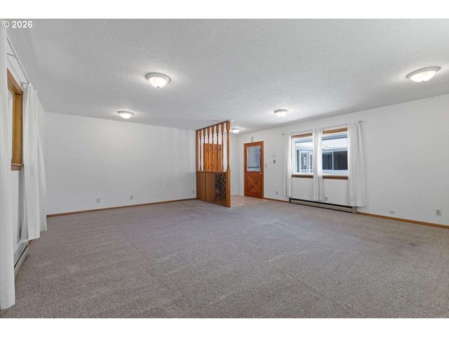 440 Nw 95TH Ave, Portland, OR 97229