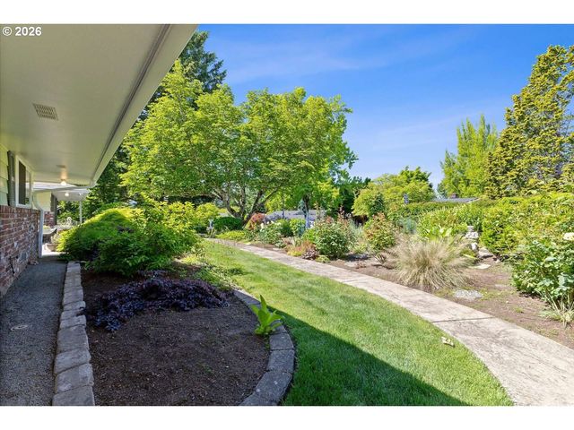 440 Nw 95TH Ave, Portland, OR 97229