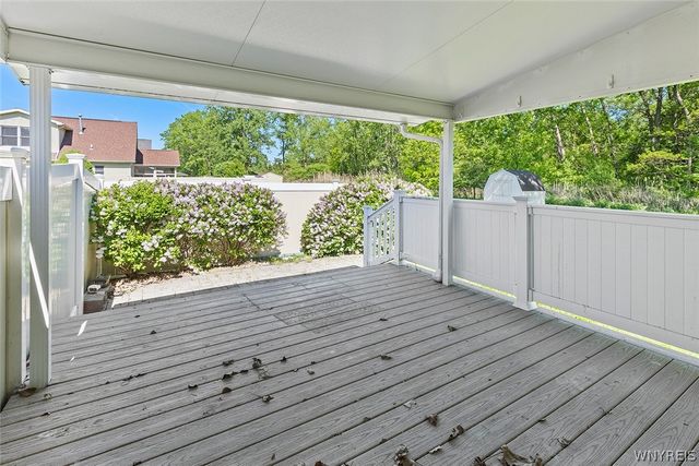 53 Elmleaf Drive, Cheektowaga, NY 14227