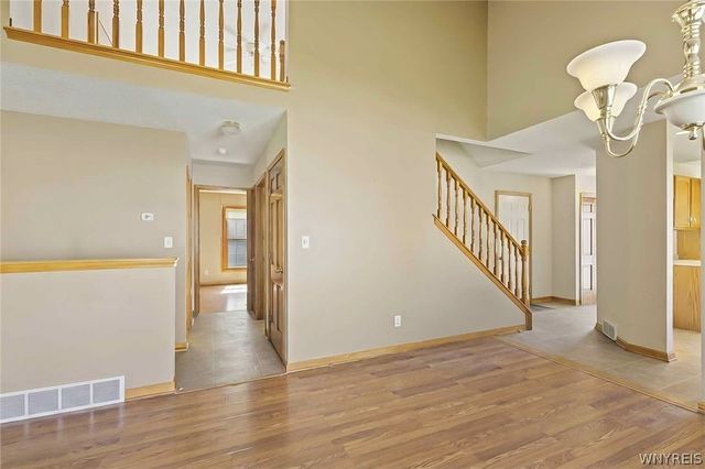 53 Elmleaf Drive, Cheektowaga, NY 14227