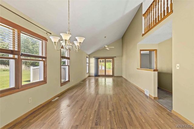 53 Elmleaf Drive, Cheektowaga, NY 14227