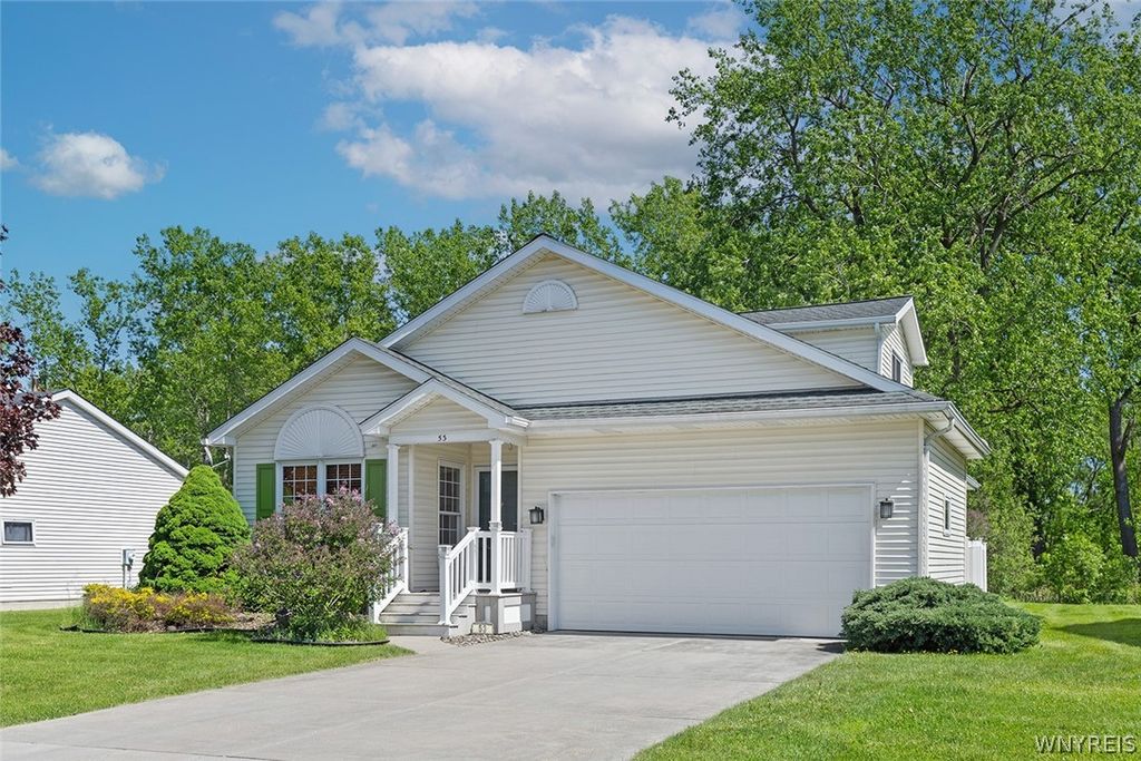 53 Elmleaf Drive, Cheektowaga, NY 14227