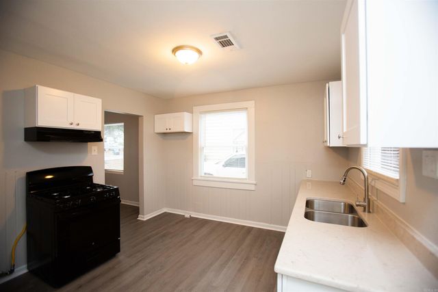 4508 W 25Th Street, Little Rock, AR 72204