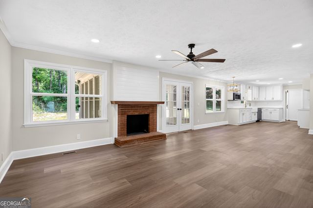 406 Ashford Circle, Lagrange, GA 30240