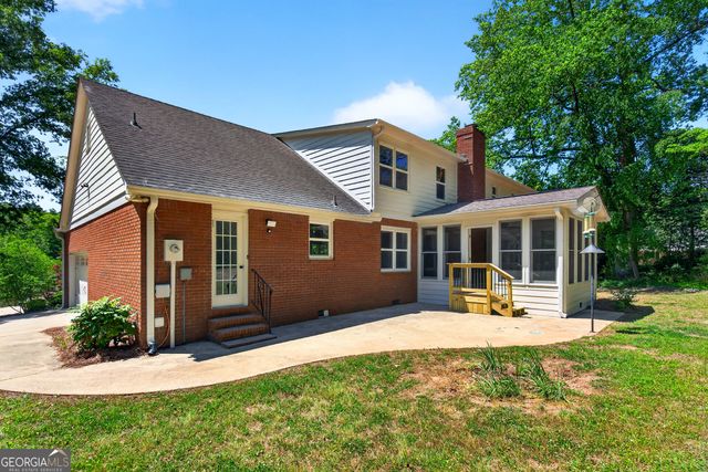 406 Ashford Circle, Lagrange, GA 30240